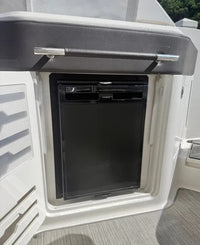 2023 Sea Ray SLX 310 Outboard