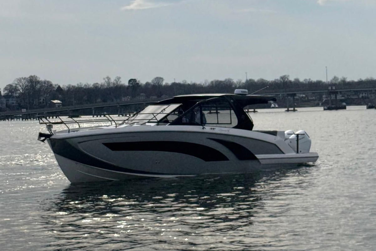 2025 Hanover 387-Outboard