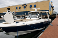 2019 Boston Whaler 350 Realm