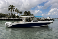 2019 Boston Whaler 350 Realm