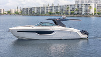 2021 Cruisers Yachts 38 GLS