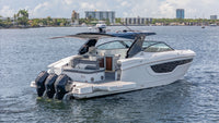 2021 Cruisers Yachts 38 GLS
