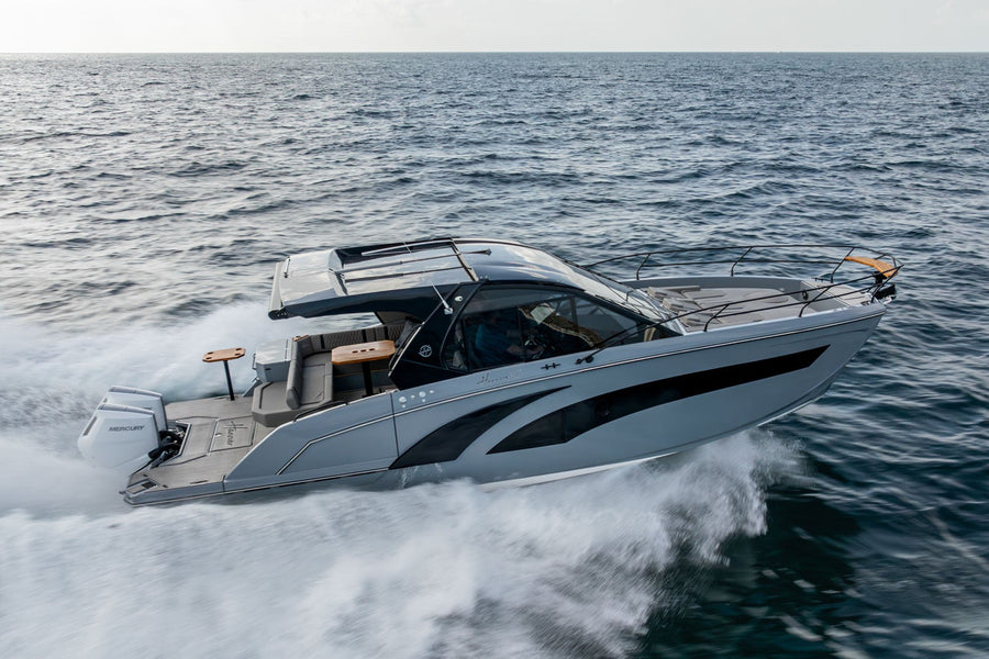 2024 Hanover 387 Alpine Gray