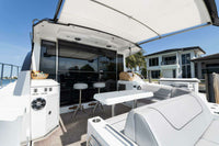 2018 Cruisers Yachts Cantius 45