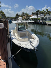 2019 Boston Whaler 250 Outrage