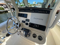 2019 Boston Whaler 250 Outrage