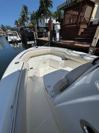 2019 Boston Whaler 250 Outrage
