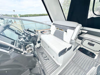 2021 Monterey 335 Sport Yacht