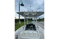2023 Robalo R242 Center Console