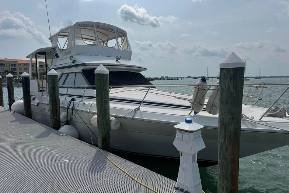 1989 Sea Ray 440 Aft Cabin