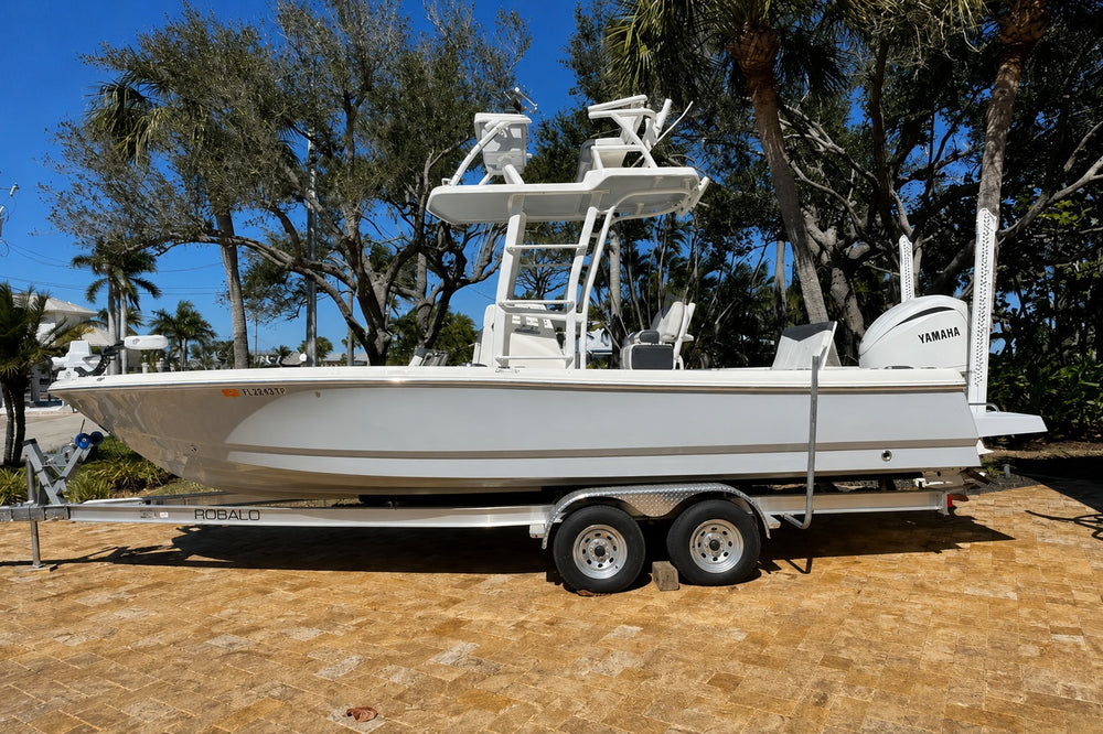 2020 Robalo Cayman 246 SD