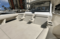2019 Boston Whaler 350 Realm