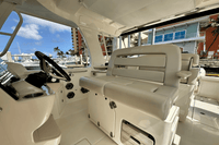 2019 Boston Whaler 350 Realm